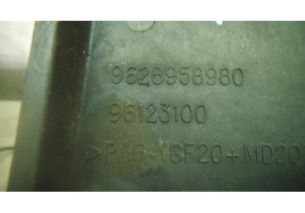 Захист ремня ГРМ верхня права Peugeot/Citroen 2.0HDI, 9628958980